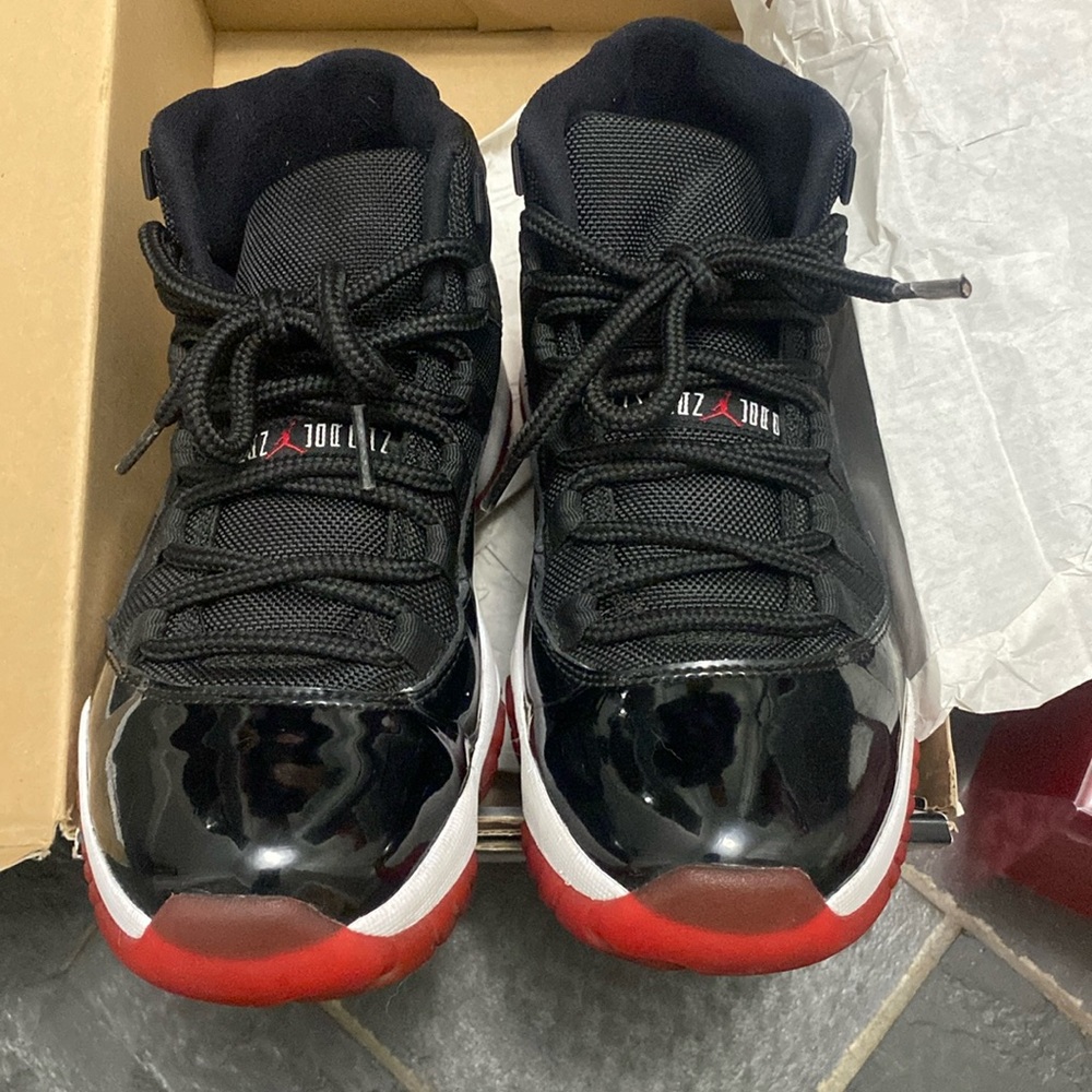 MENS 7.5 RETRO 11 “BRED”